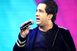 شادی جشن خرما ناتمام ماند؛ سکته امید جهان پس از اجرای زنده در بم
