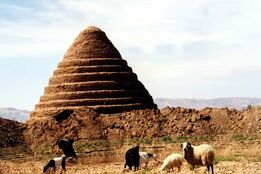 نگاهی از درون: تاریخ ۲۵۰۰ ساله بستنی/ سرآغاز اختراع از نوآوری‌های ایرانیان باستان در ذخیره یخ