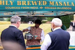 تحول دیپلماتیک در فنجانی چای در چکرز، جایی که طعم چای سیاست می‌سازد